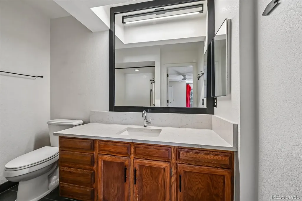 3990 S Rifle Court Aurora CO 80013