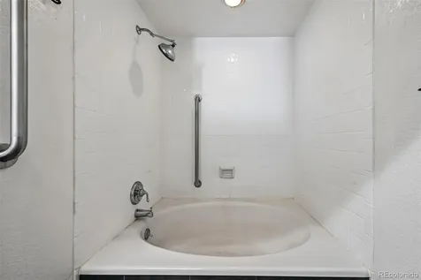 3990 S Rifle Court Aurora CO 80013