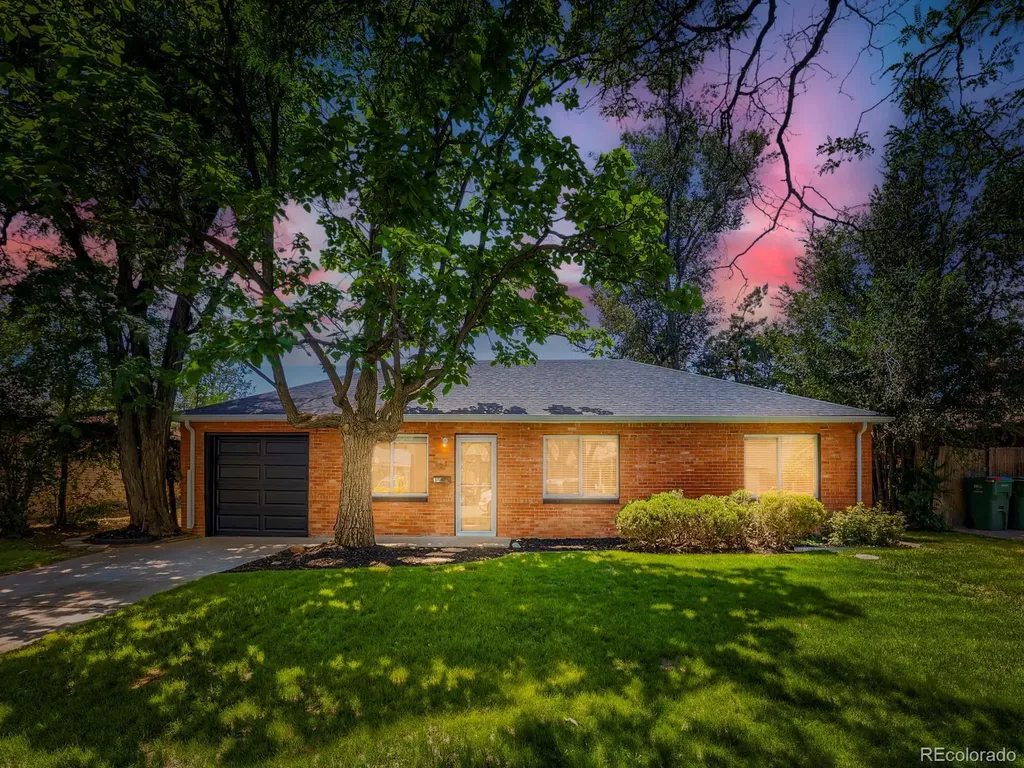 861 Racine Street Aurora CO 80011