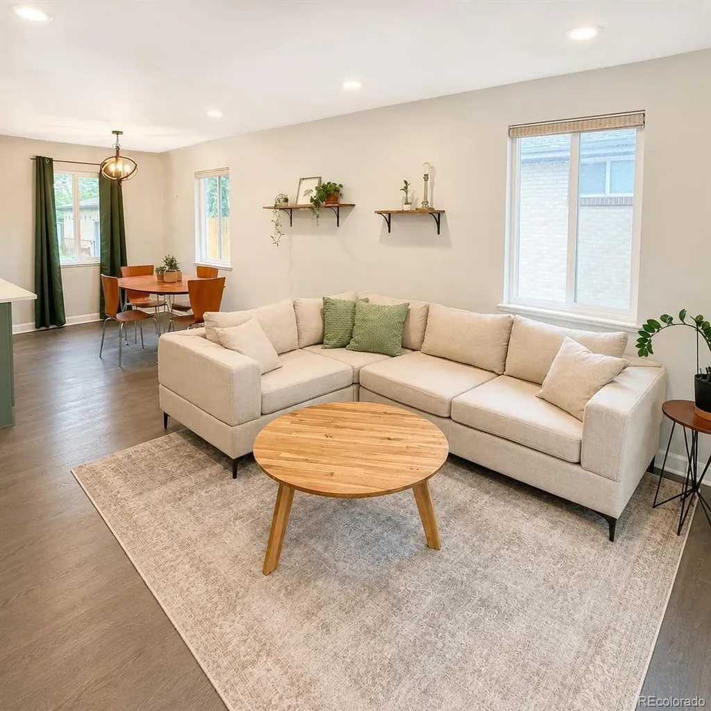 2216 S Clermont Street Denver CO 80222
