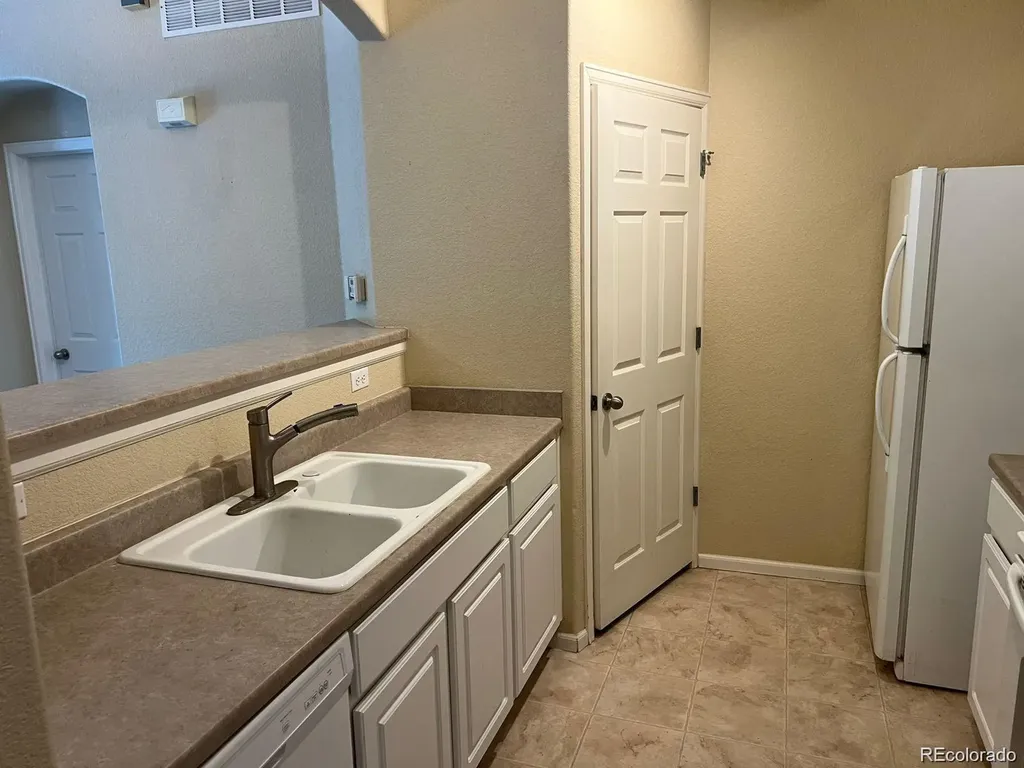 5255 Memphis Street Denver CO 80239