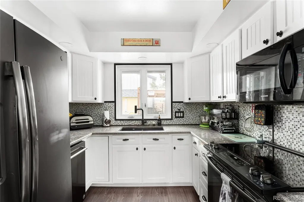 17020 E Easter Avenue Foxfield CO 80016