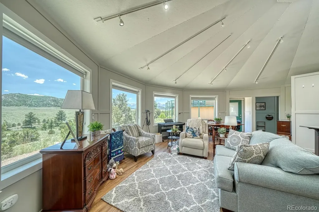 895 Acorn Road Cotopaxi CO 81223
