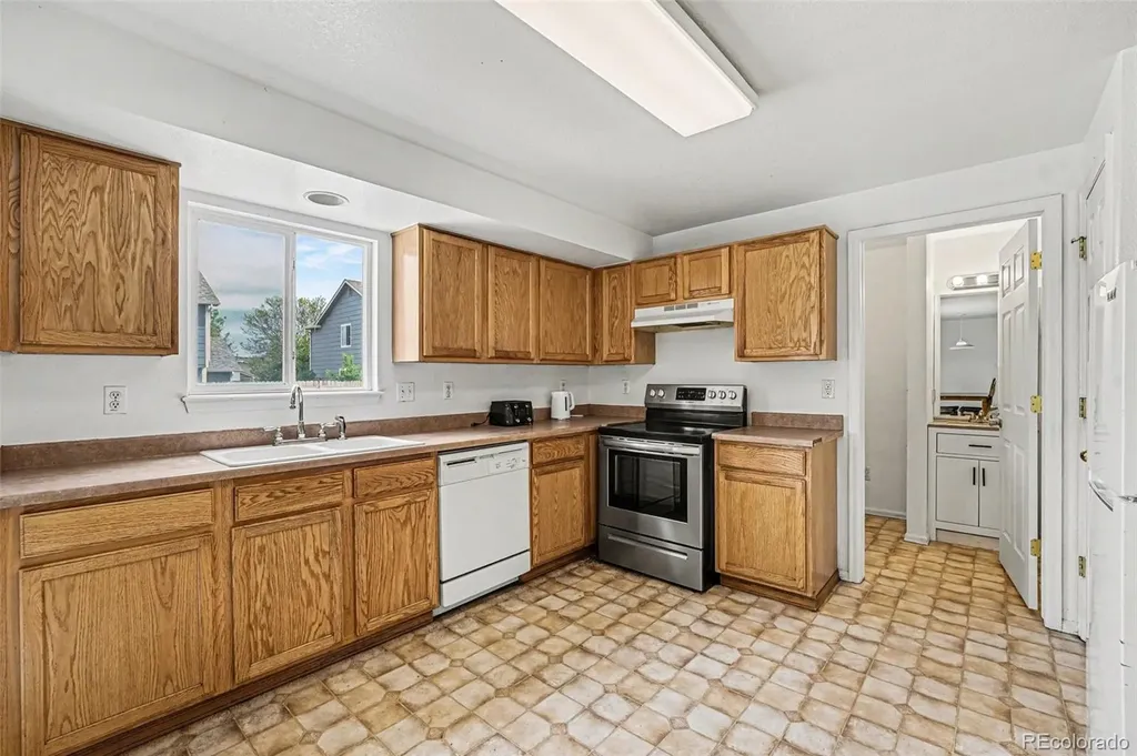 10647 E 112th Way Commerce City CO 80640