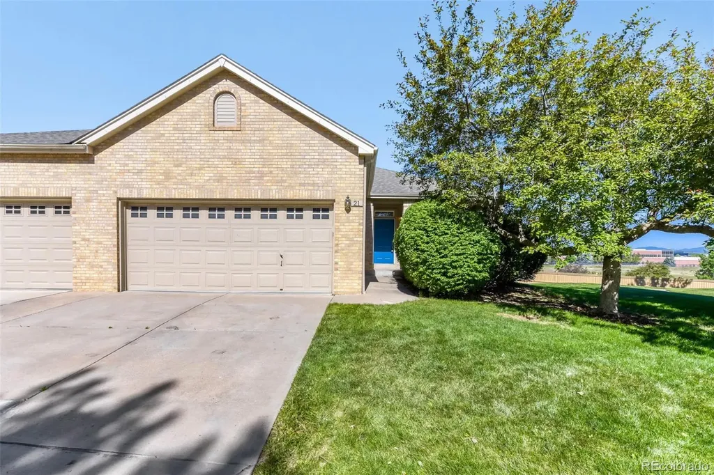 21 Woodland Circle Highlands Ranch CO 80126