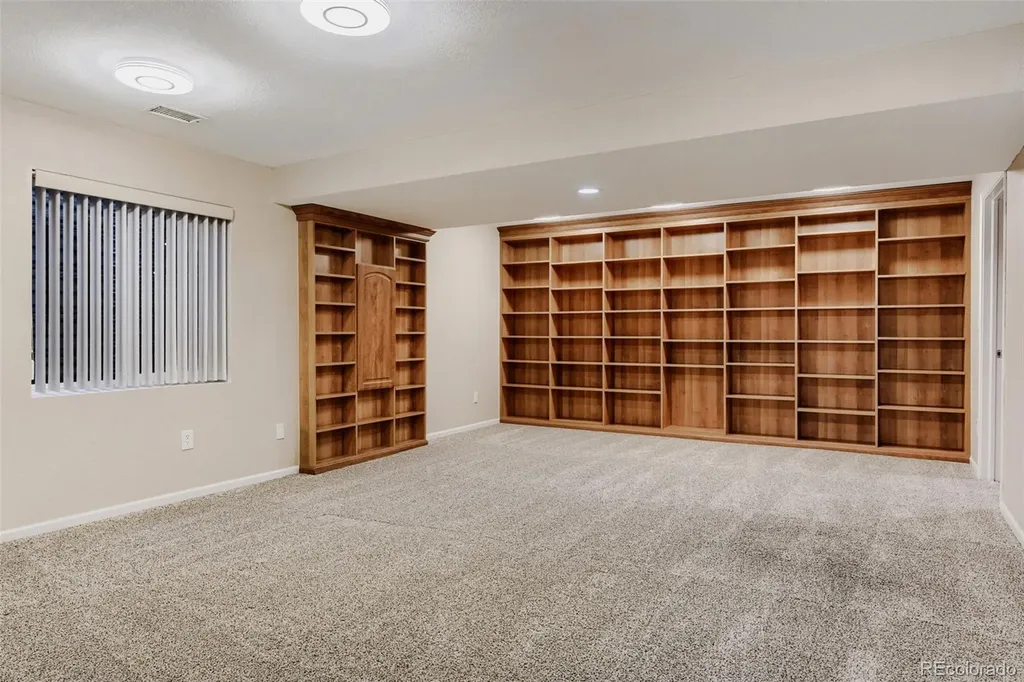 21 Woodland Circle Highlands Ranch CO 80126