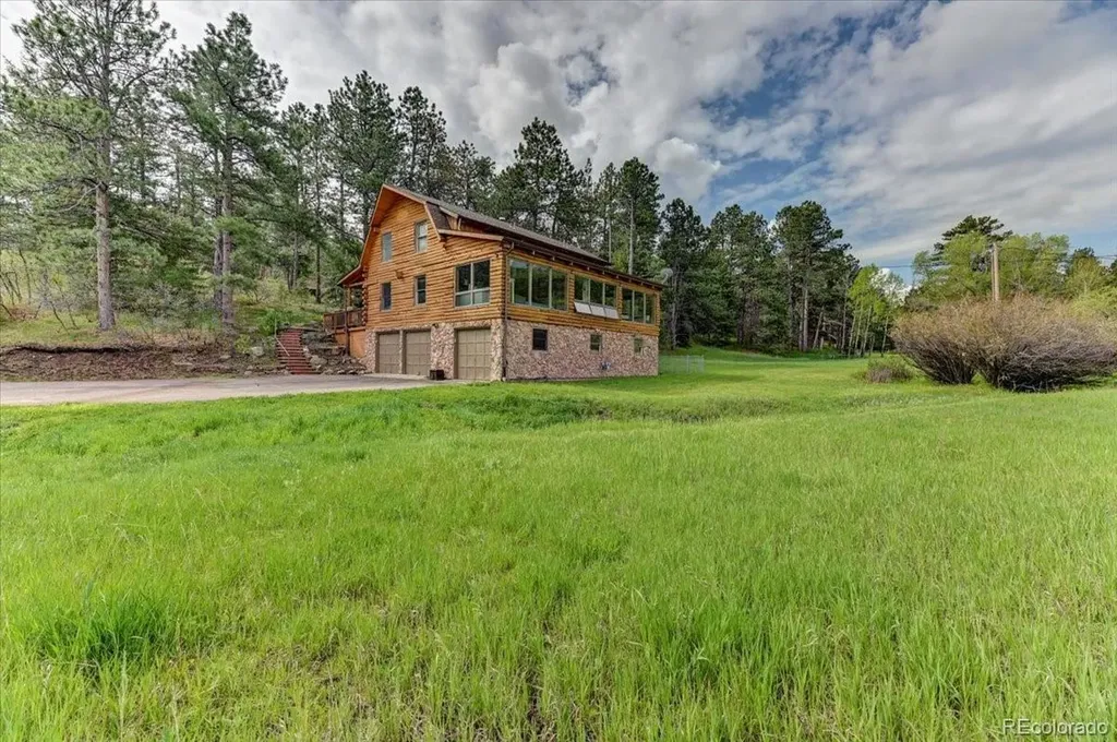 8752 S Ault Lane Morrison CO 80465