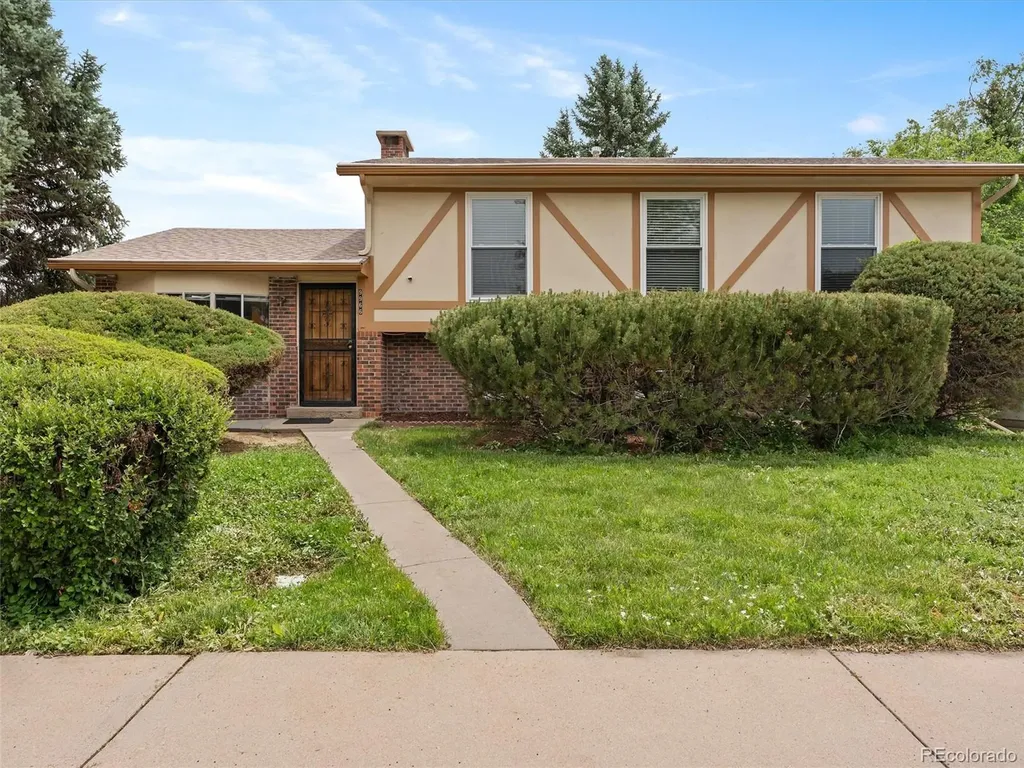9966 E Elizabeth Street Thornton CO 80229