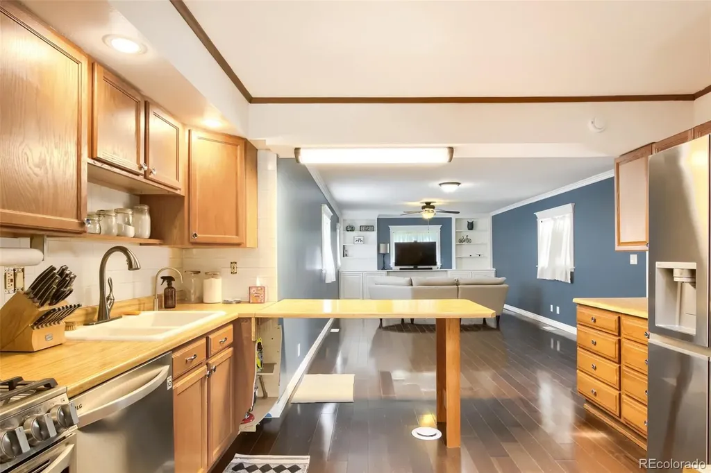 7085 Welch Court Arvada CO 80004