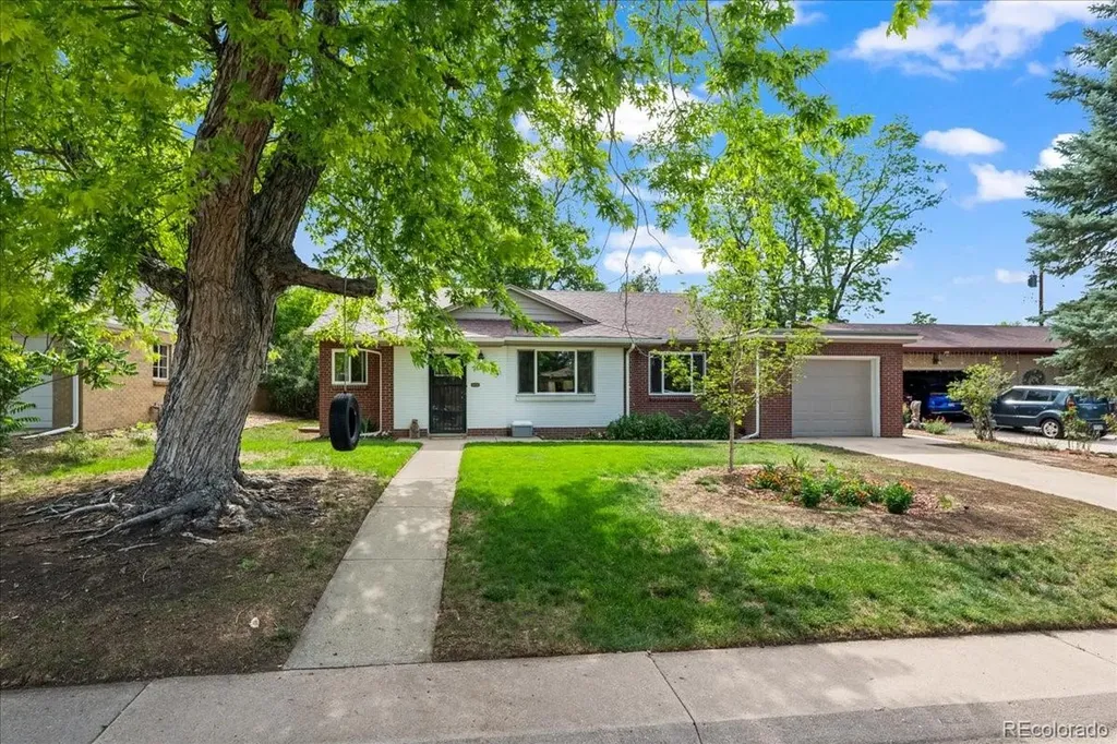 125 Hemlock Street Broomfield CO 80020