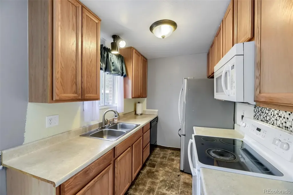 7187 S Webster Street Littleton CO 80128