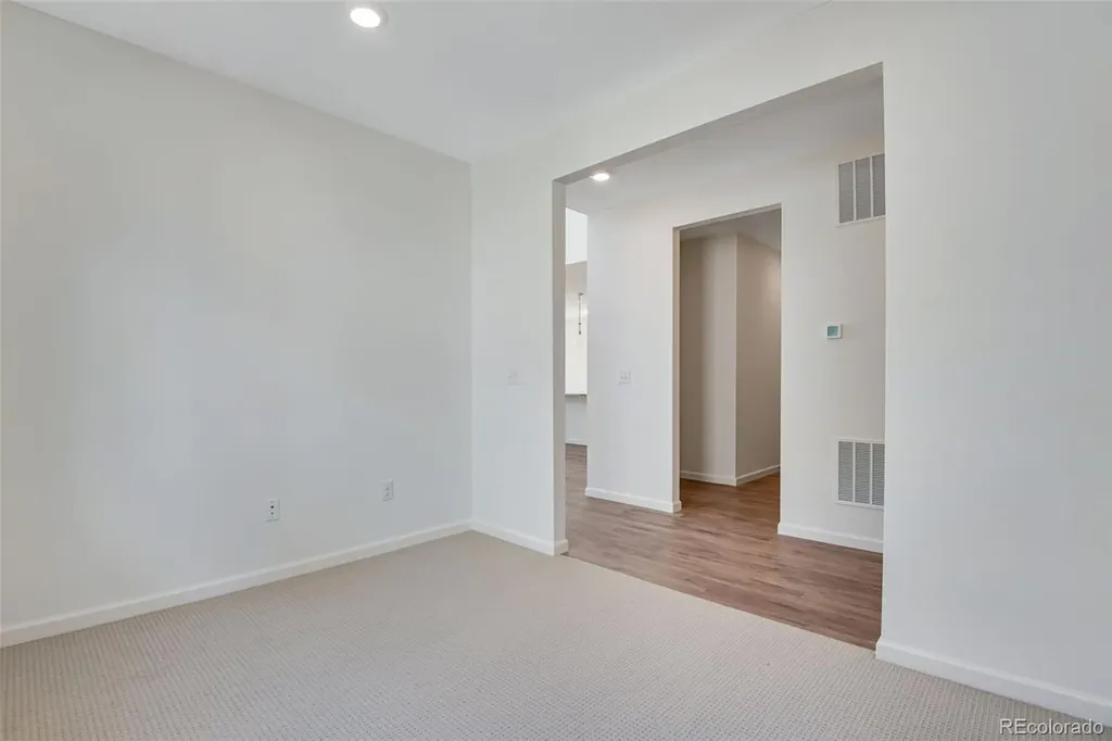 24563 E 34th Avenue Aurora CO 80019