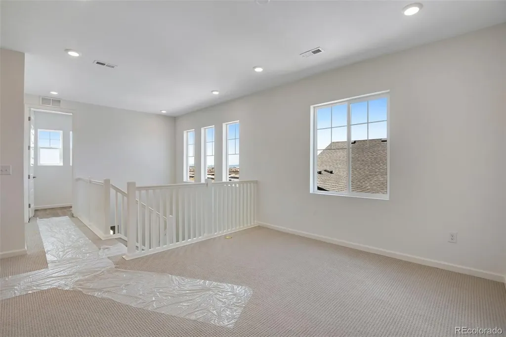 24563 E 34th Avenue Aurora CO 80019