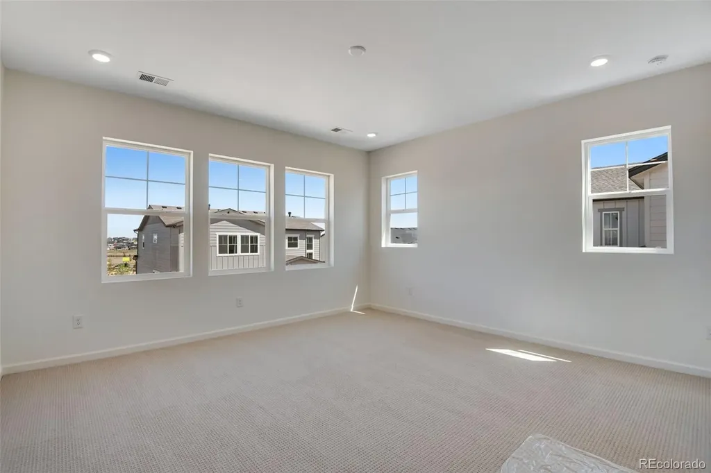 24563 E 34th Avenue Aurora CO 80019