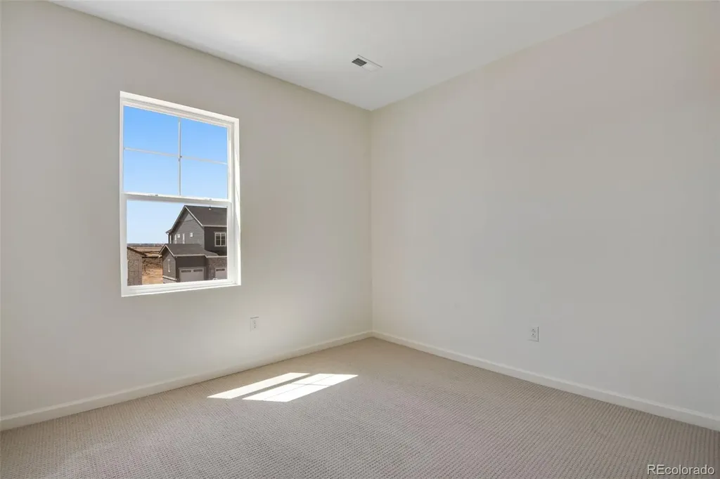 24563 E 34th Avenue Aurora CO 80019