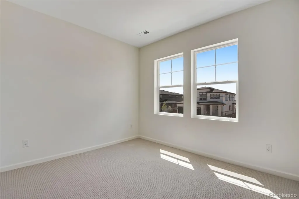 24563 E 34th Avenue Aurora CO 80019