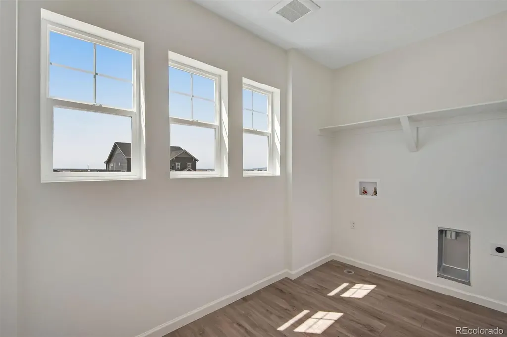 24563 E 34th Avenue Aurora CO 80019