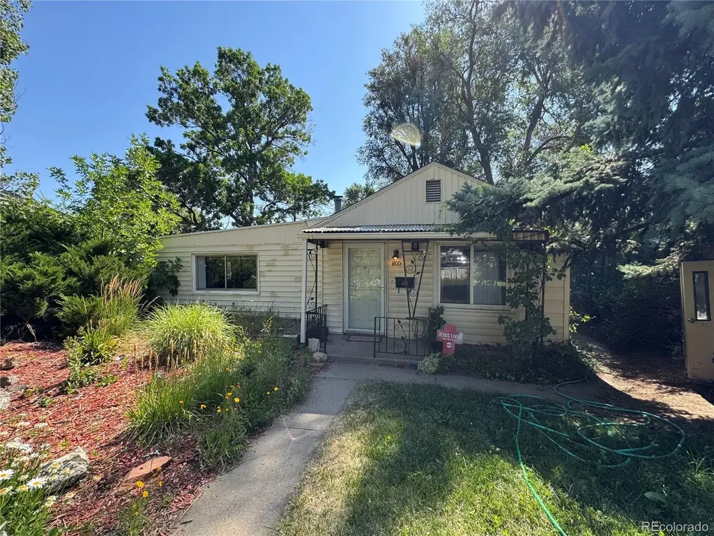 800 Stuart Street Denver CO 80204