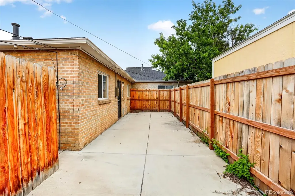 1427 Uinta Street Denver CO 80220