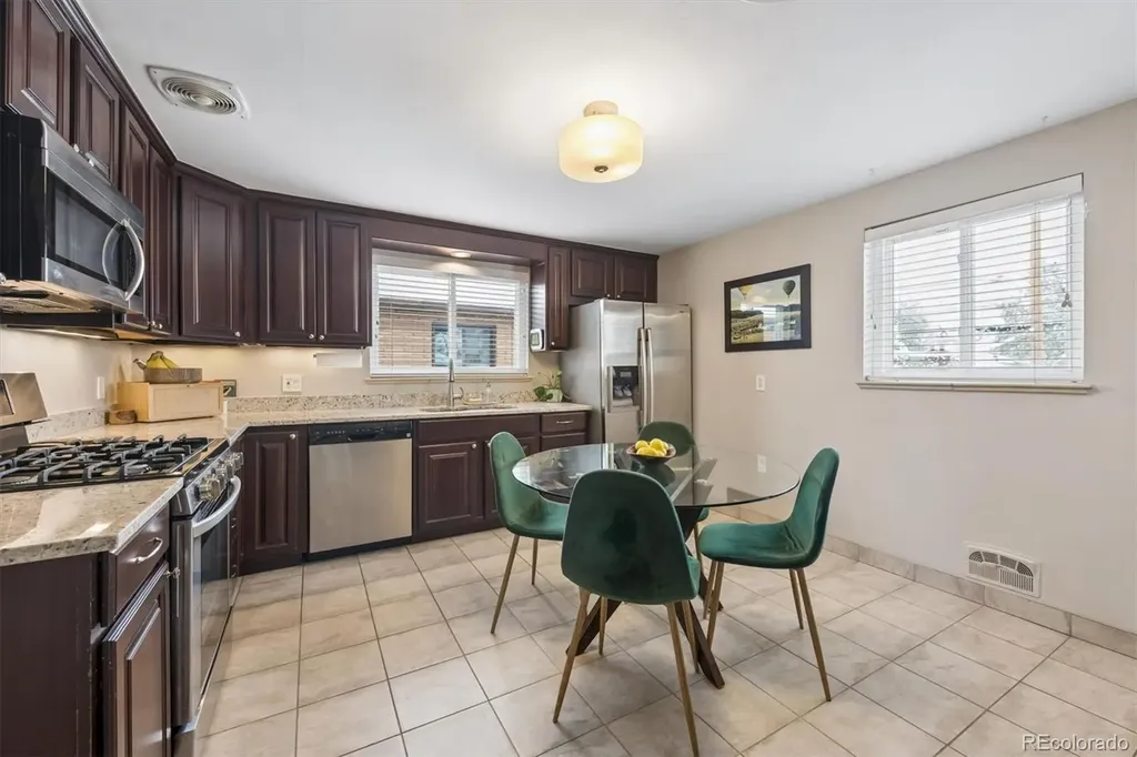 4565 W 35th Avenue Denver CO 80212