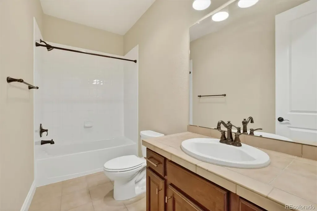 10126 Ridgegate Circle Lone Tree CO 80124