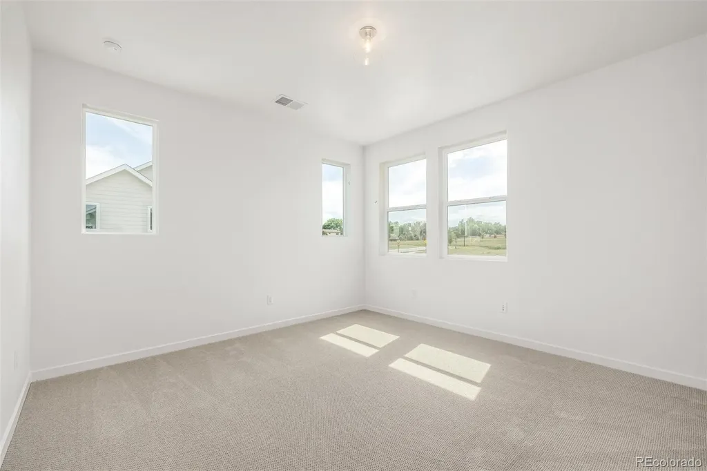 2652 E 103rd Avenue Thornton CO 80229