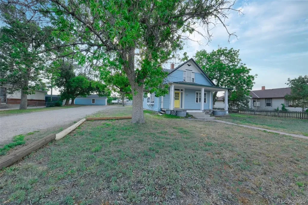 485 N 5th Street Bennett CO 80102