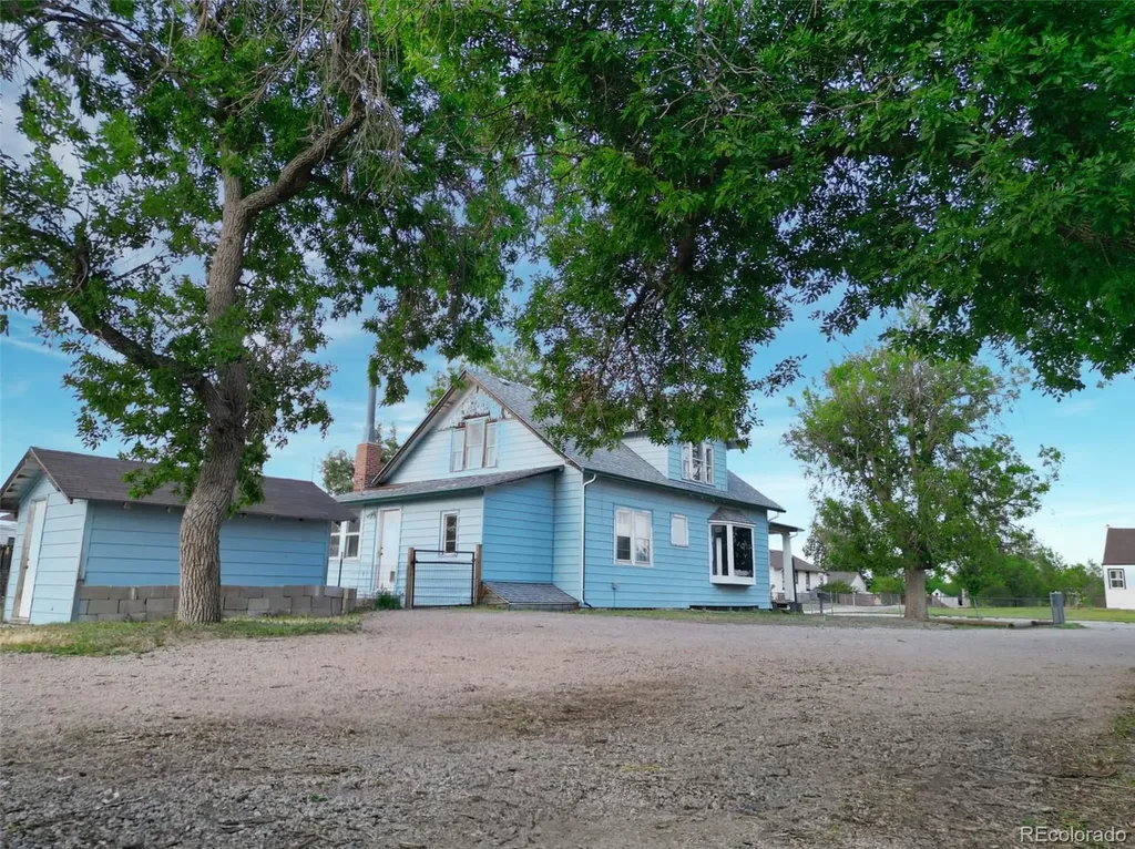485 N 5th Street Bennett CO 80102