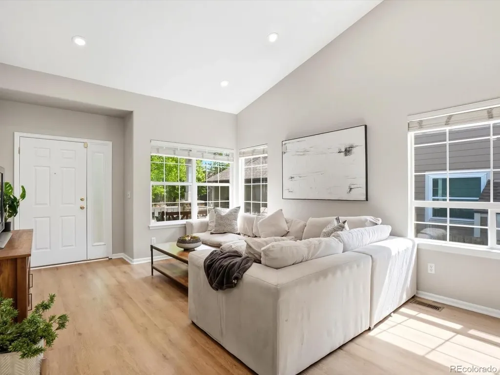 6054 W Prentice Avenue Littleton CO 80123