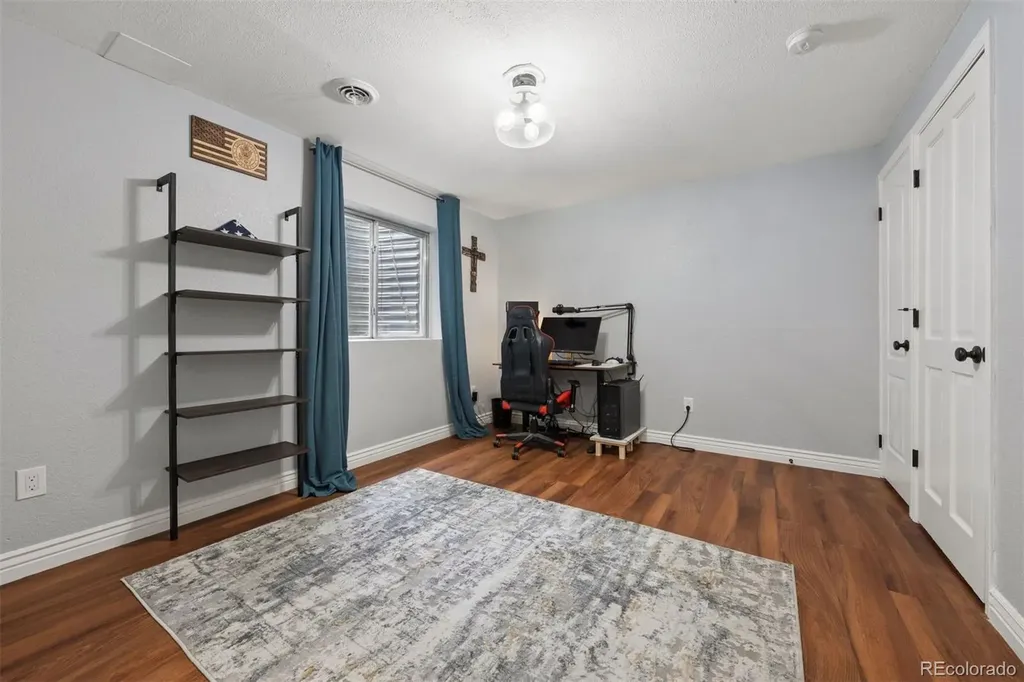 7090 W Phillips Avenue Littleton CO 80128