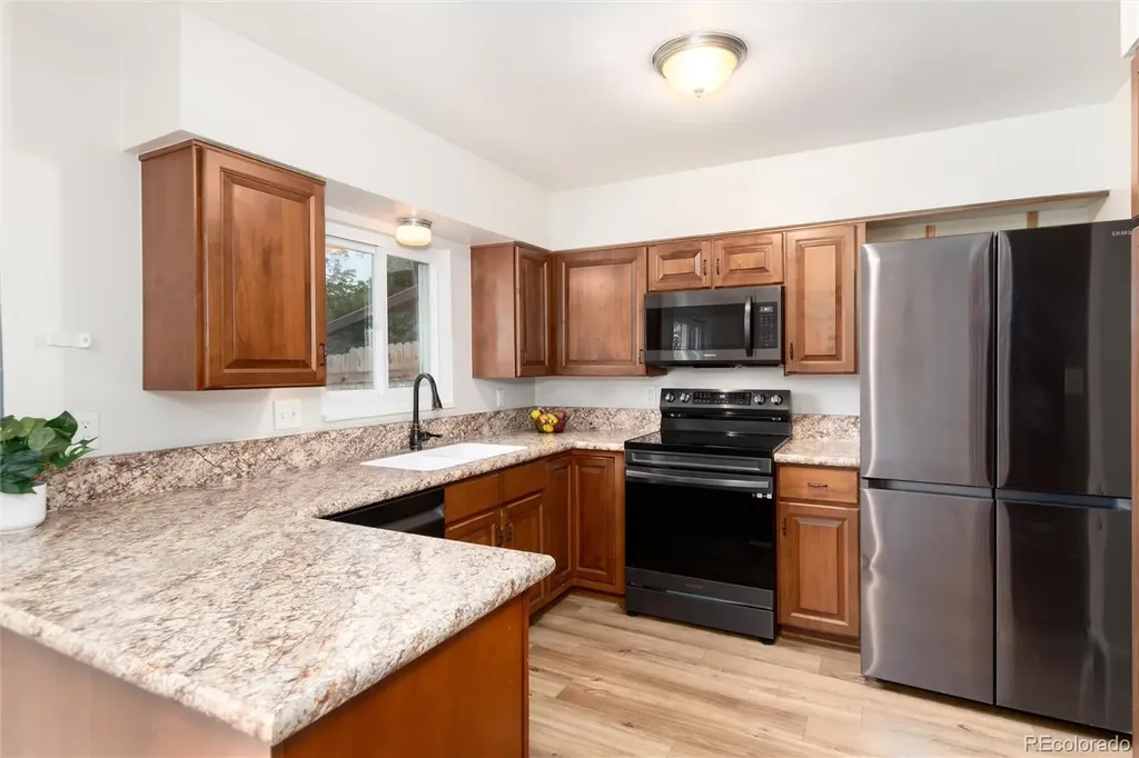 5859 S Lowell Boulevard Littleton CO 80123