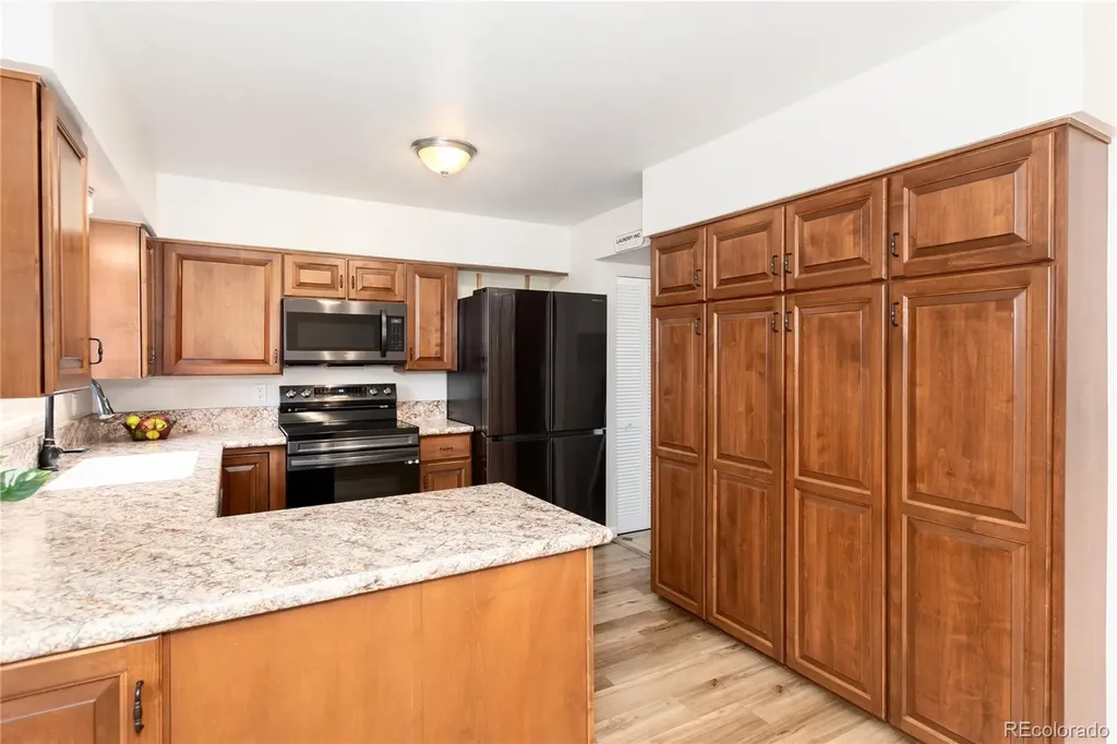 5859 S Lowell Boulevard Littleton CO 80123