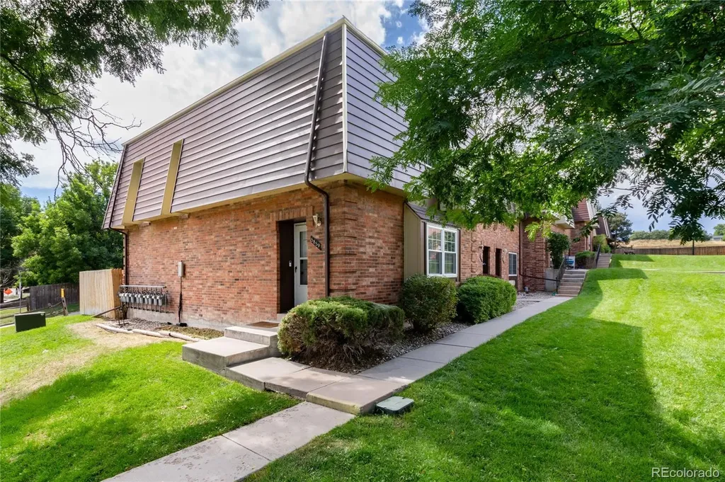 5859 S Lowell Boulevard Littleton CO 80123