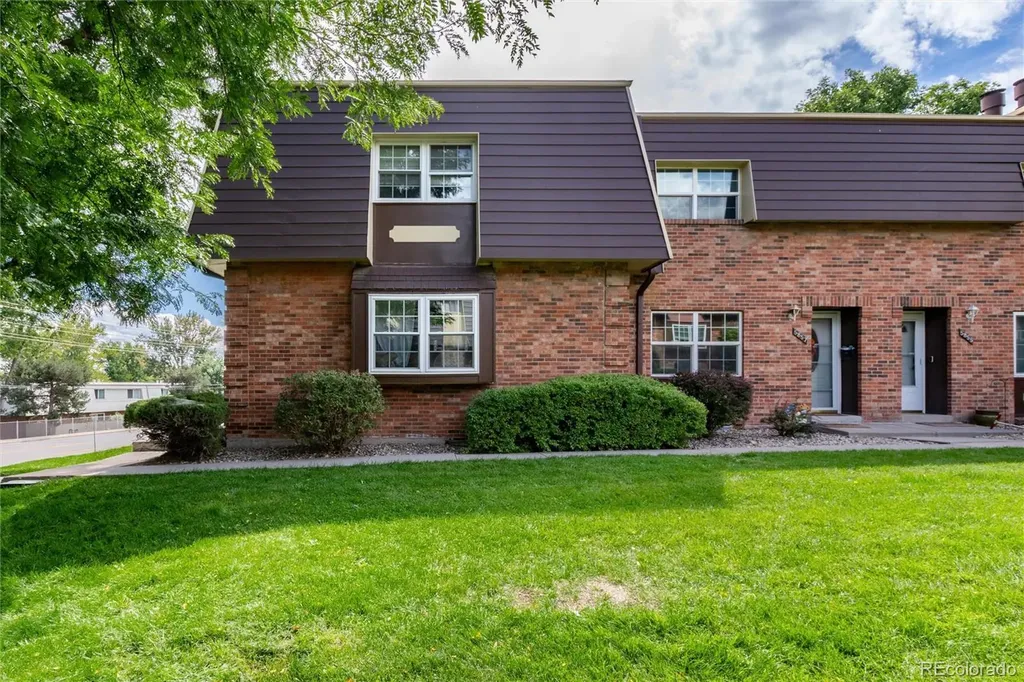 5859 S Lowell Boulevard Littleton CO 80123