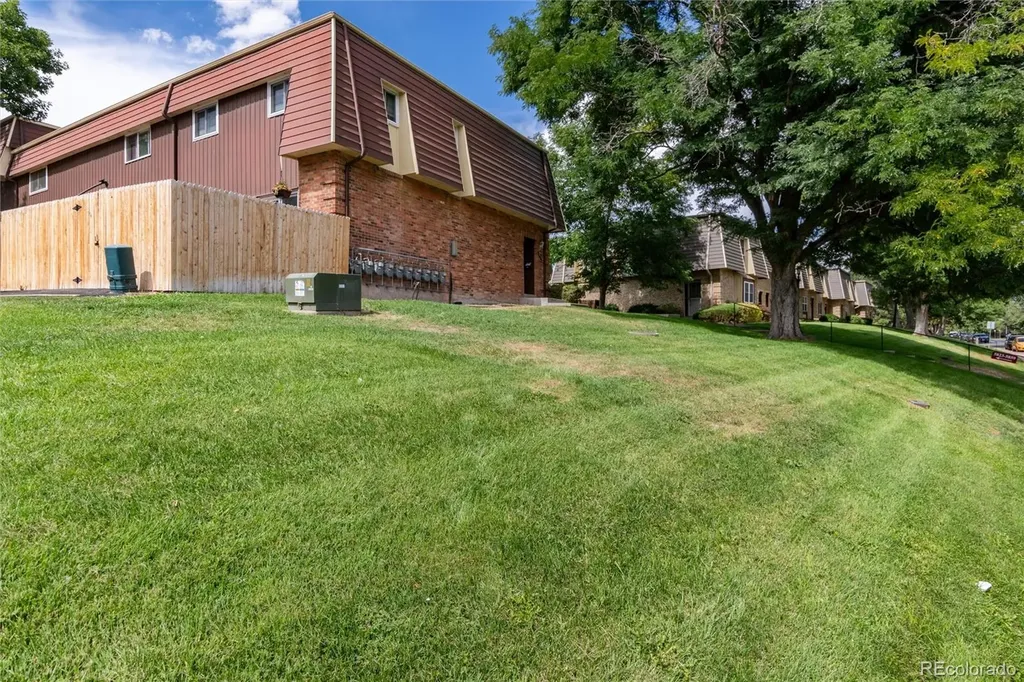 5859 S Lowell Boulevard Littleton CO 80123