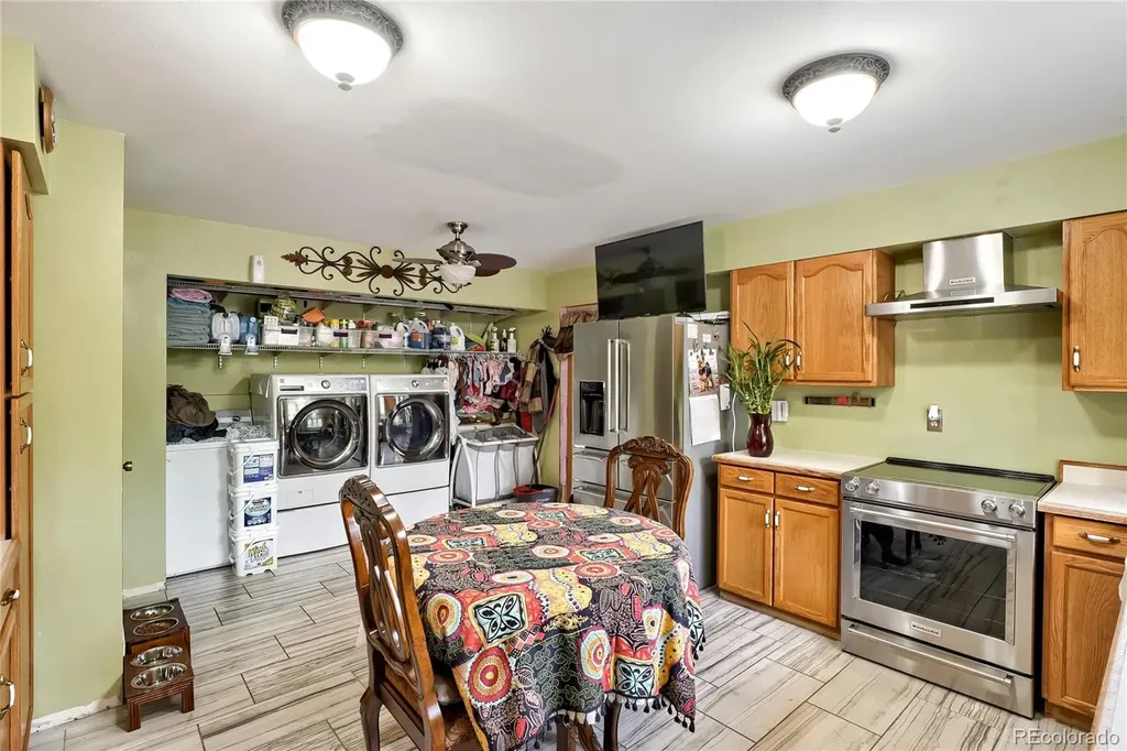 1540 S Wolcott Court Denver CO 80219