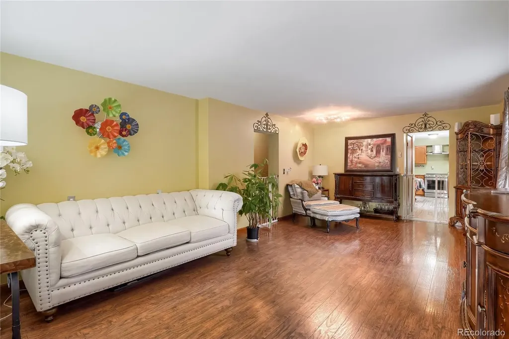 1540 S Wolcott Court Denver CO 80219