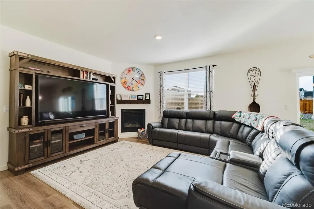 4121 Marble Drive Longmont CO 80504