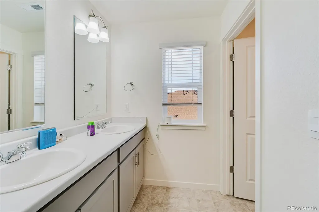 4121 Marble Drive Longmont CO 80504