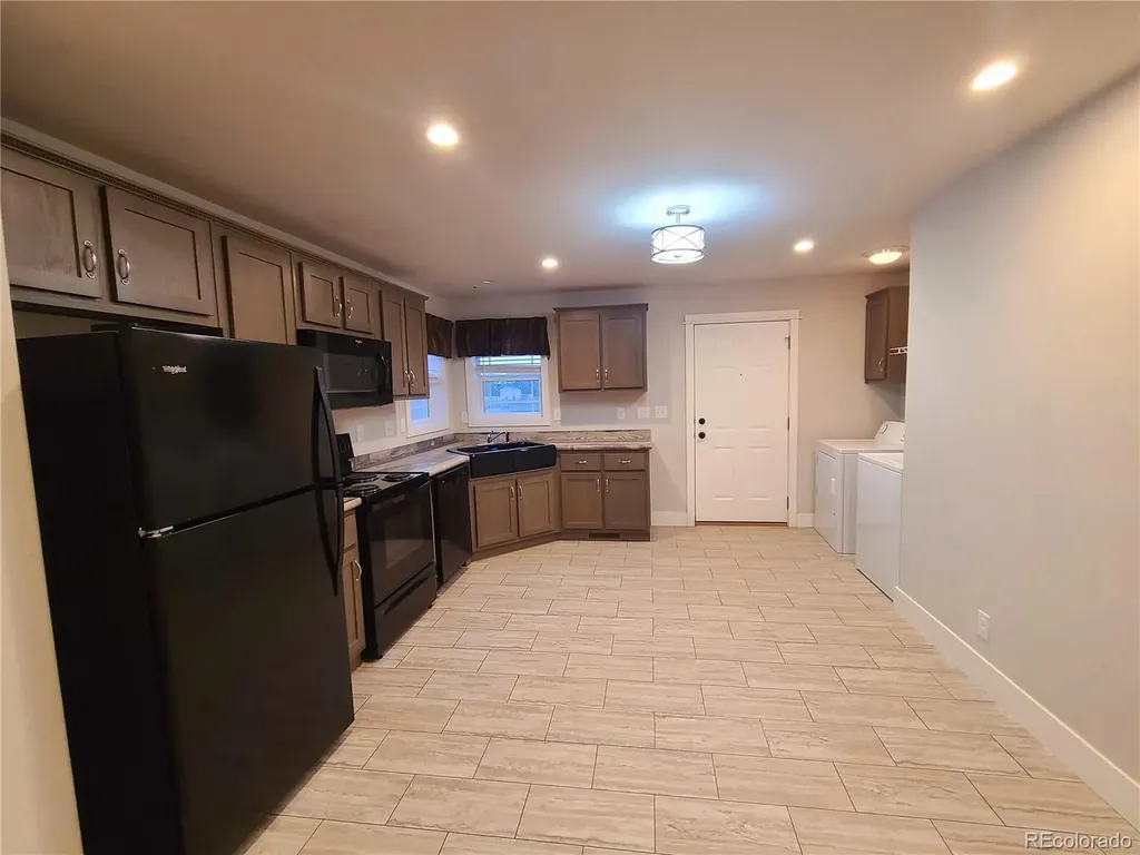 8 E 8th Street Flagler CO 80815