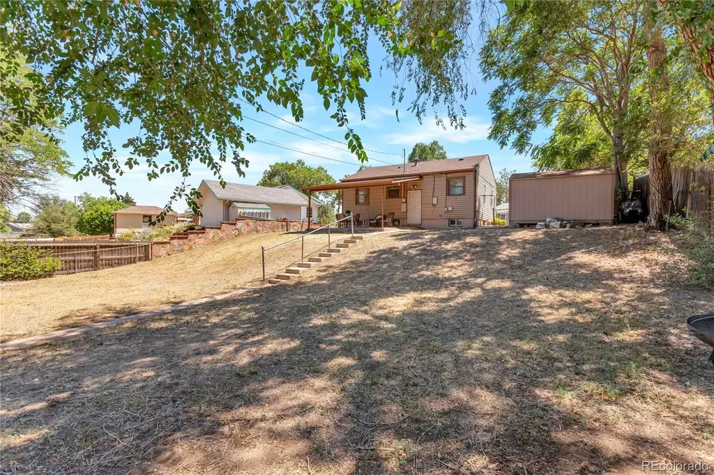 22 Bryant Way Denver CO 80219