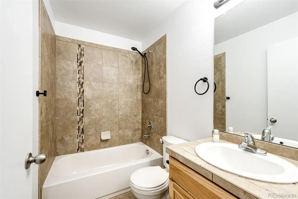 2703 Rose Hill Street Strasburg CO 80136