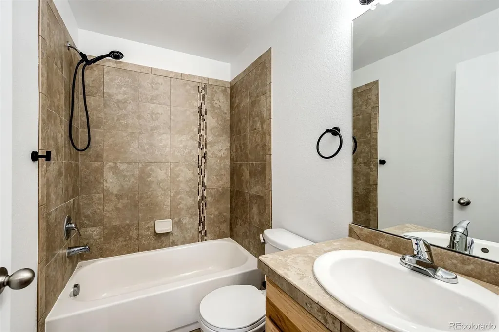 2703 Rose Hill Street Strasburg CO 80136