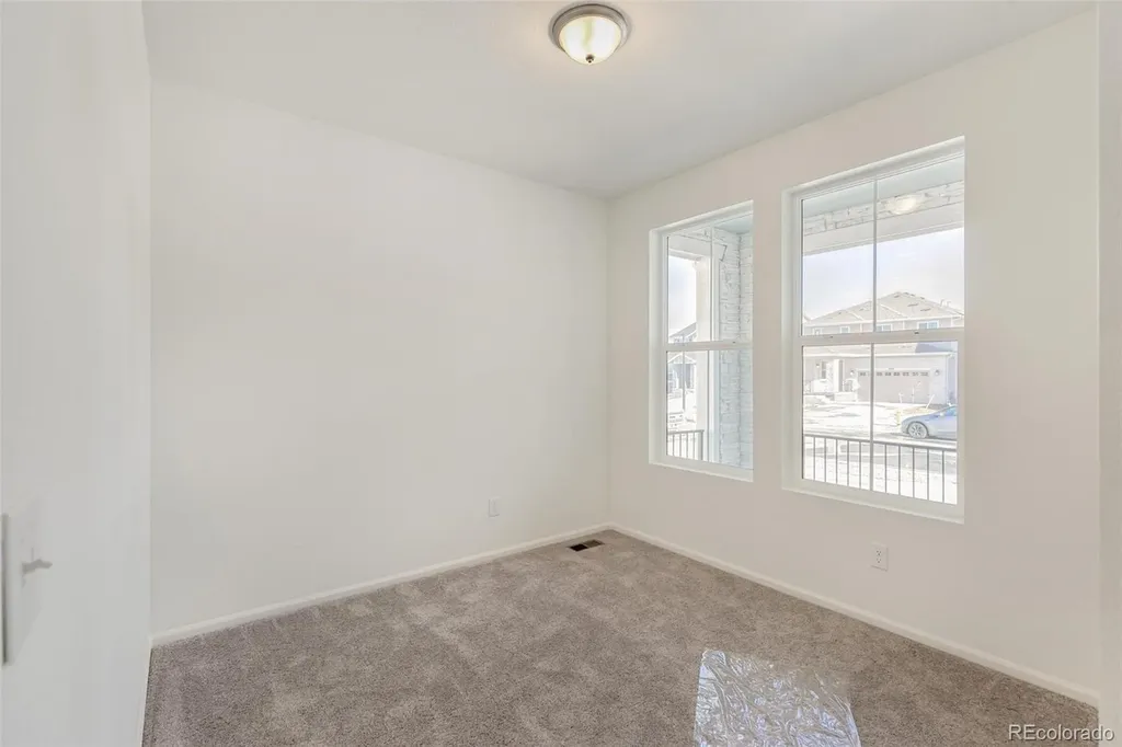 1661 S Gold Bug Way Aurora CO 80018