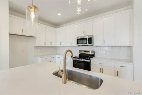 1661 S Gold Bug Way Aurora CO 80018