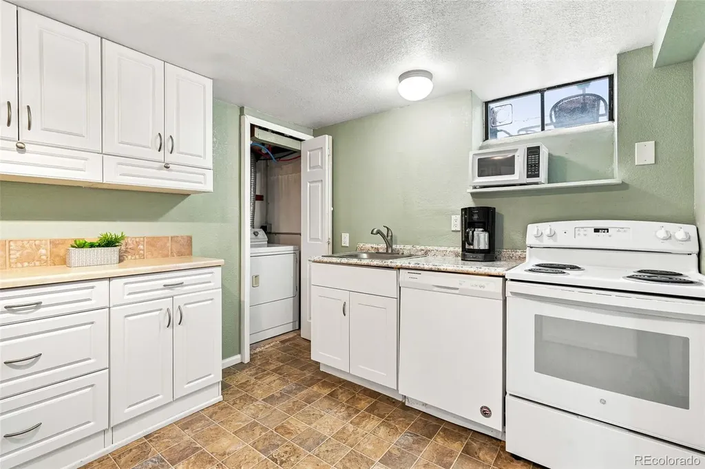 632 Ogden Street Denver CO 80218