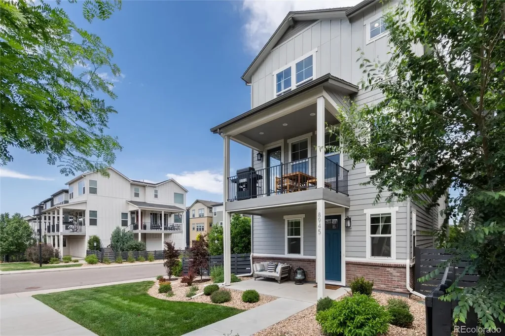 8945 Ramblestone Street Highlands Ranch CO 80129