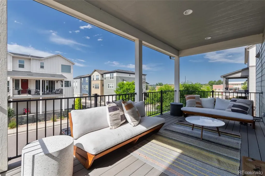 8945 Ramblestone Street Highlands Ranch CO 80129