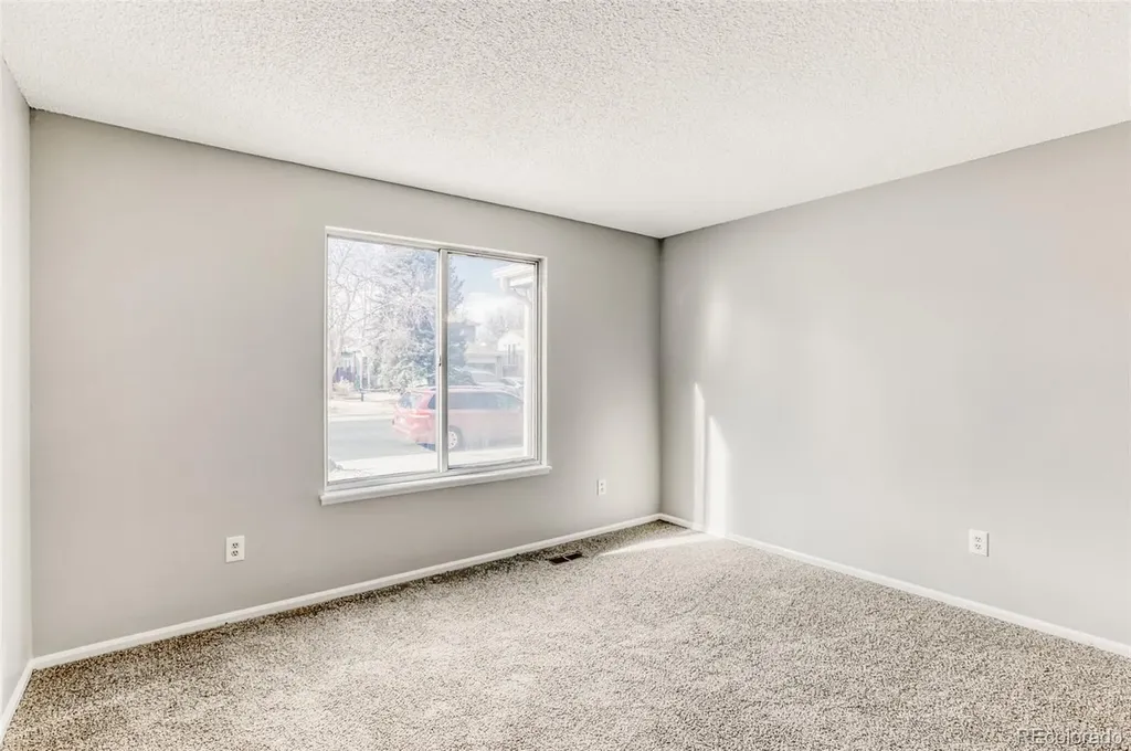 1912 Rice Street Longmont CO 80501