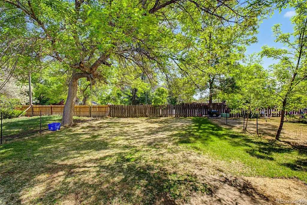 562 Jocelyn Drive Loveland CO 80537